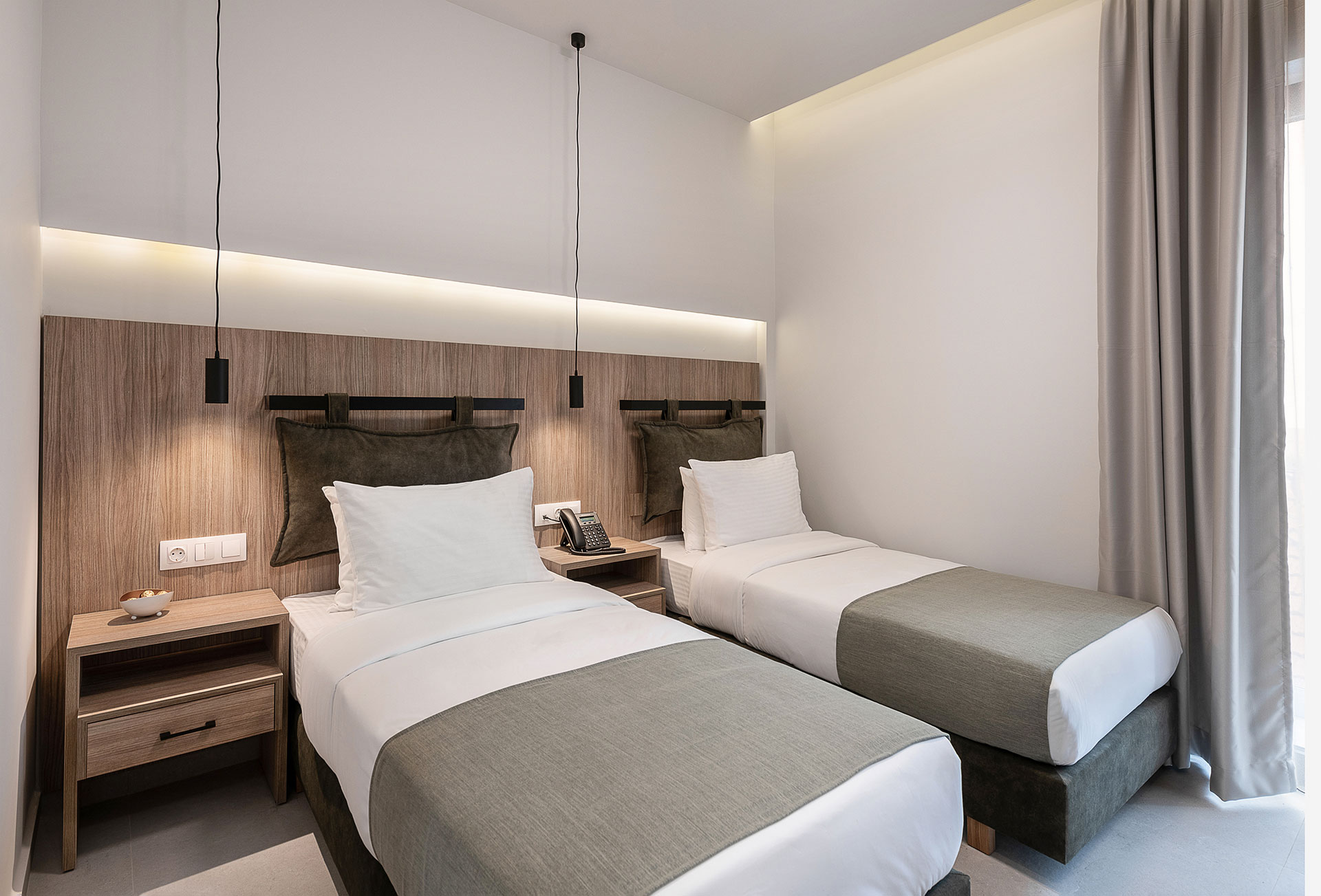 Kamar Tidur Twin Bed di Morum Chania City Hotel